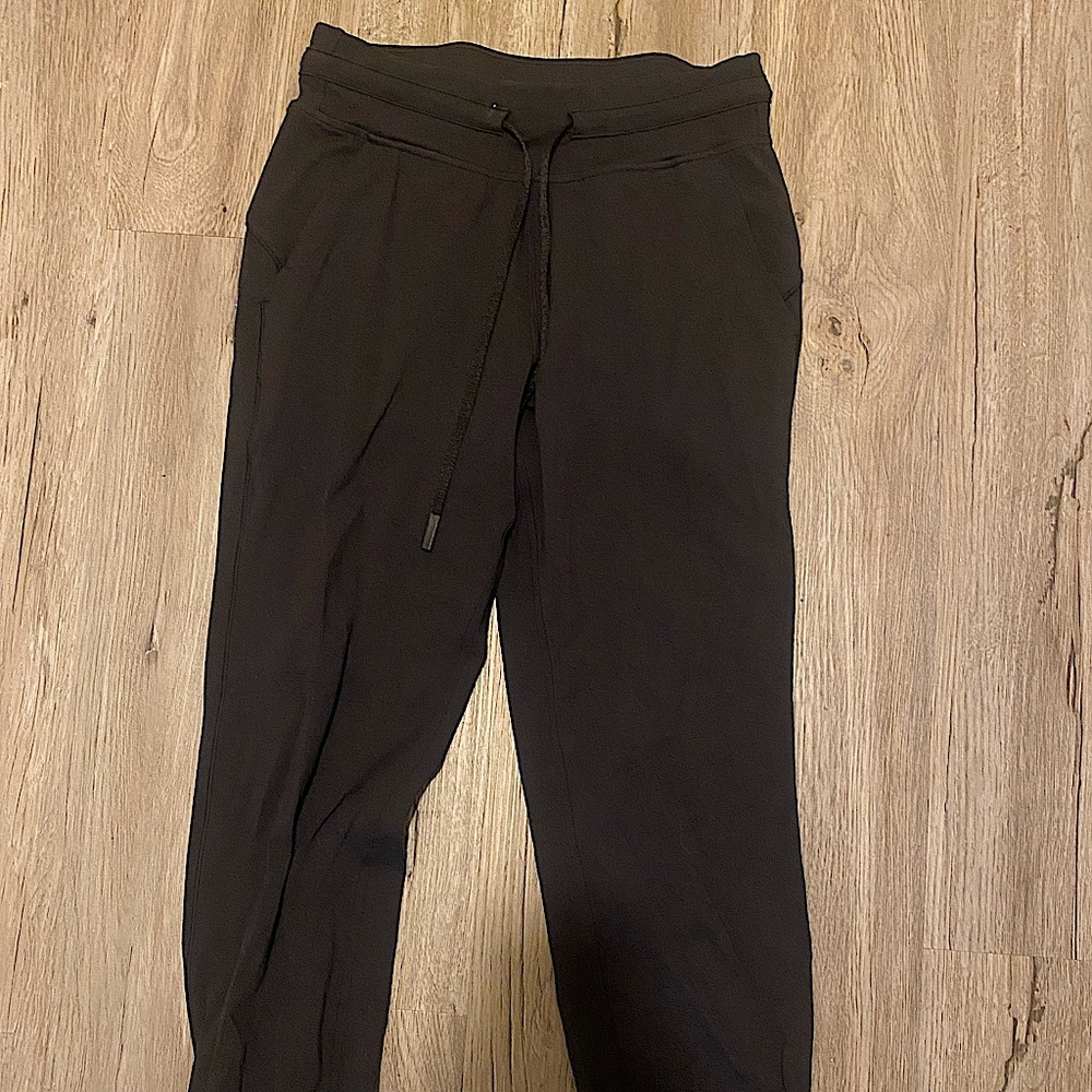 Ready to Rulu High-Rise Jogger Cropped